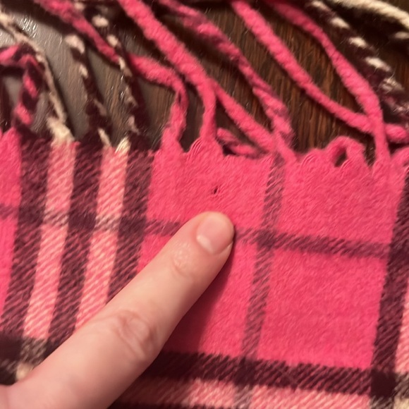 100% Cashmere Genuine Burberry Scarf (Please Read) - Picture 11 of 16